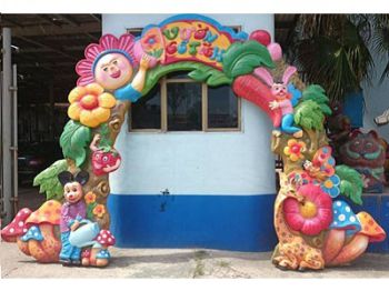 Tượng cổng vườn cổ tích